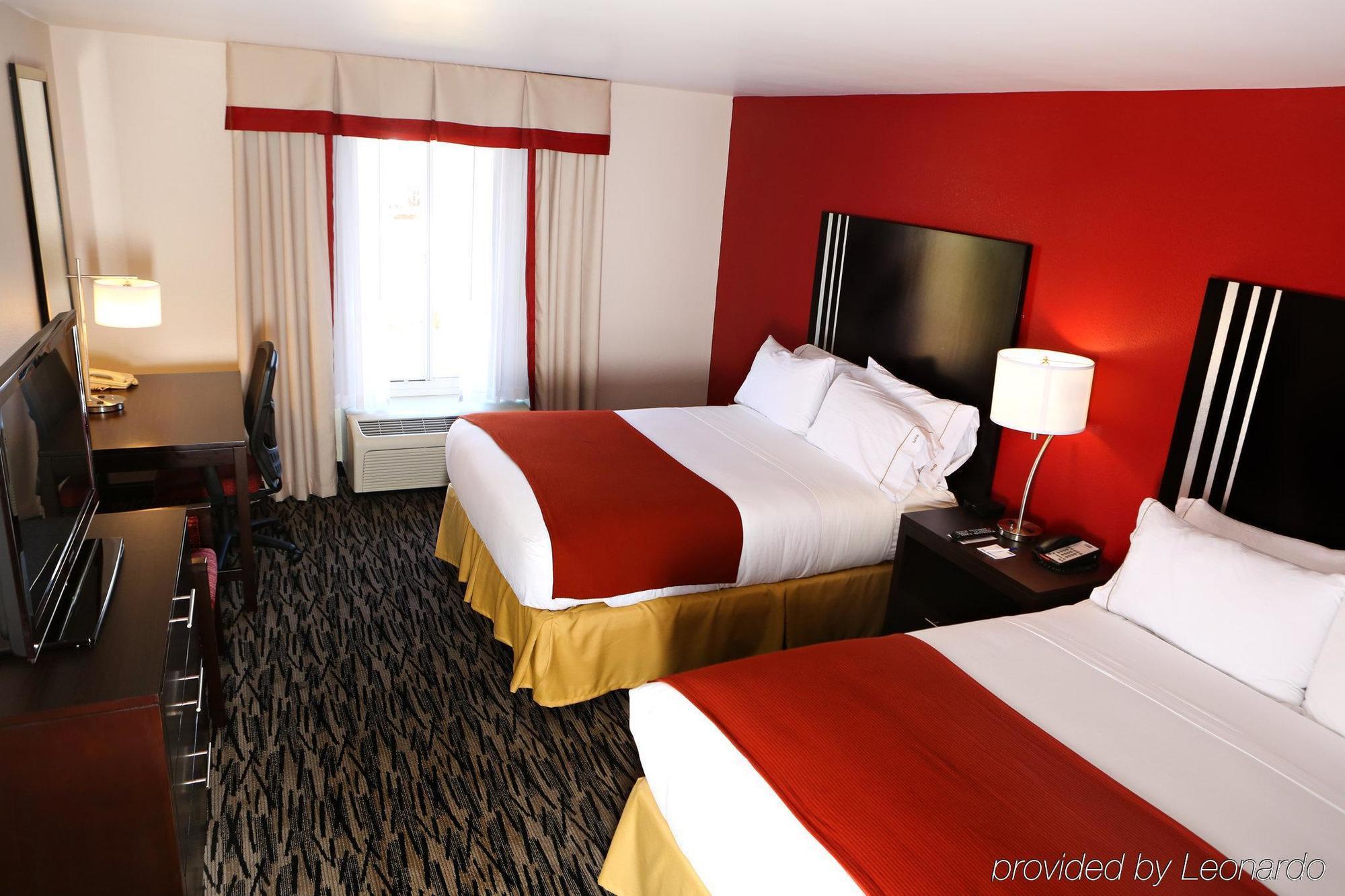 Holiday Inn Express Hotel & Suites - Sumter, An Ihg Hotel Kültér fotó